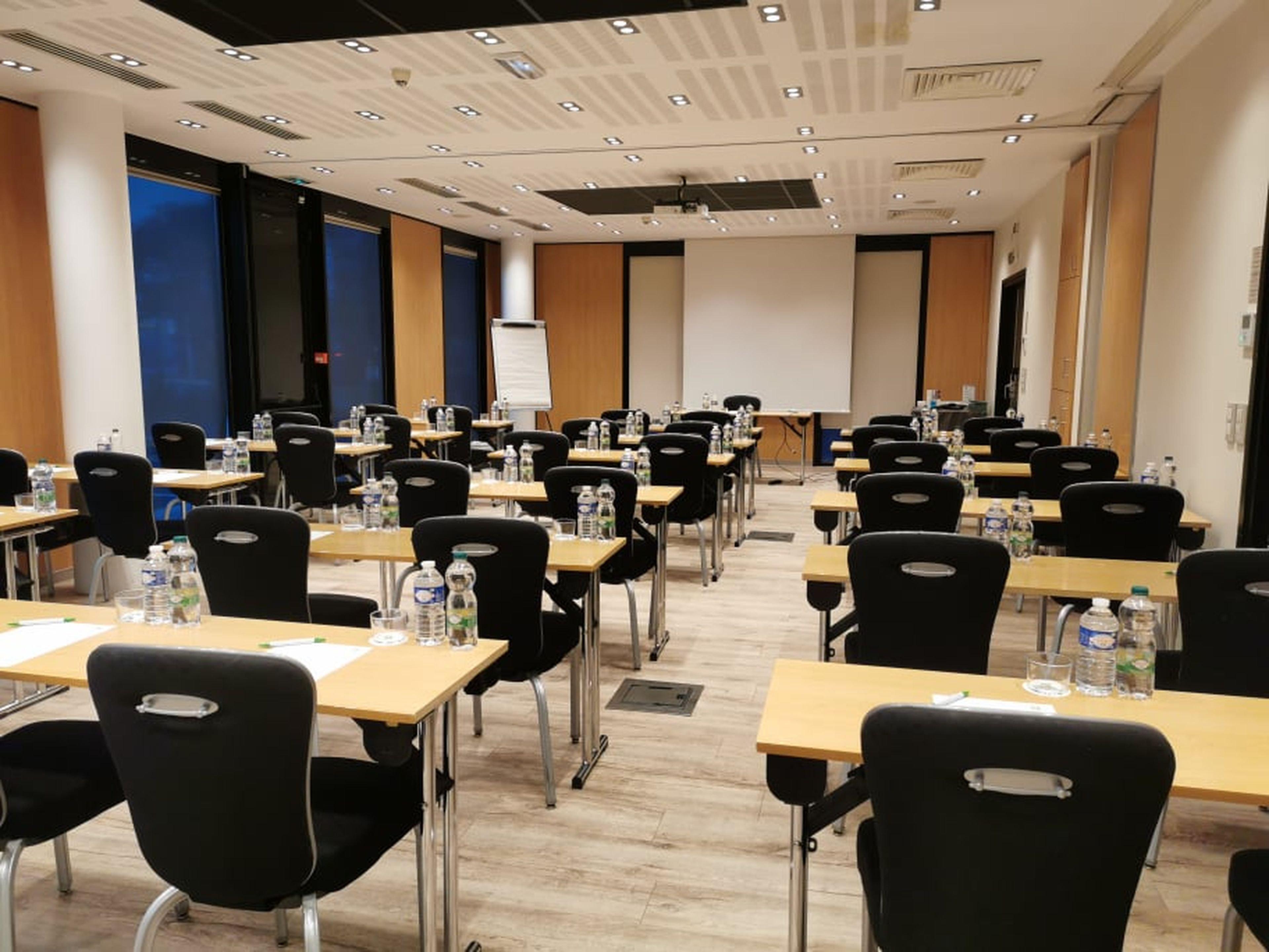 Holiday Inn Bordeaux Sud - Pessac By Ihg Luaran gambar